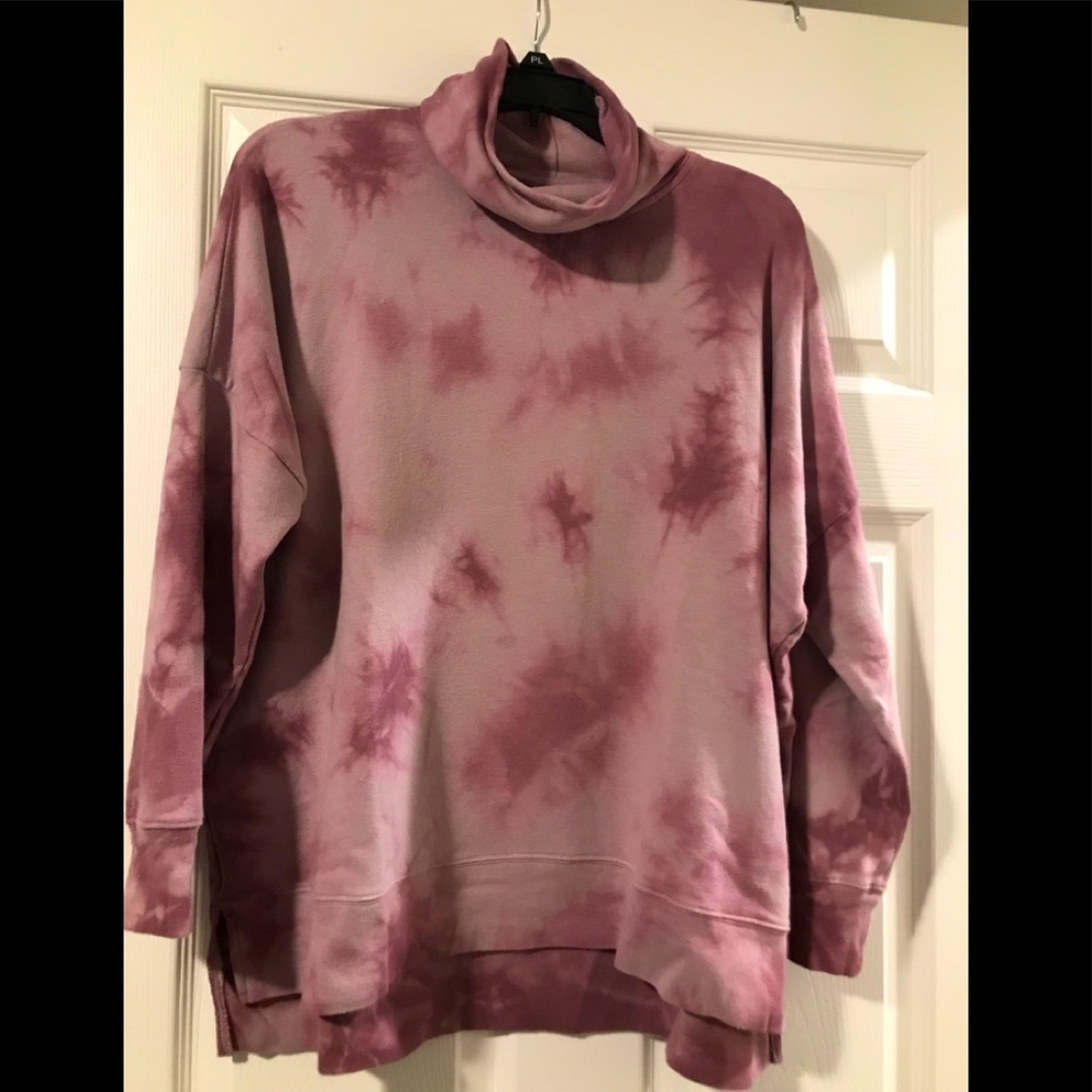 VS long sleeve sweatshirt
